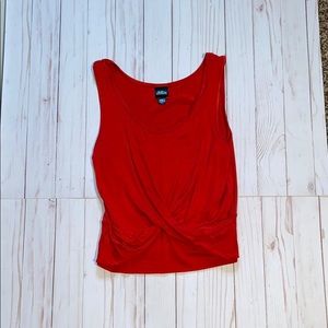 Red cropped tank